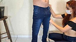 Costureira Safada De Olho No Pau Do Cliente