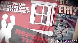 gorgeous lesbians fingering each other 😍