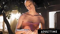 College Babe Alexis Tae Devours Ana Foxxx's Clit