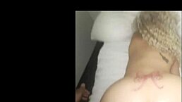 Colombian Webcam Model Teases With Butt Plug Fucking