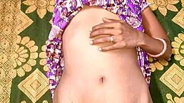 Indian Housewife HD XXX Video with Shaved Blonde