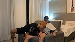 o maloka do meu prédio me chamou para um f1 e acabou liberando o c