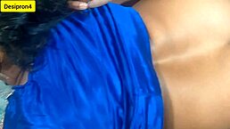 嘿 来看这个火辣印度动作 大鸡巴玩耍！