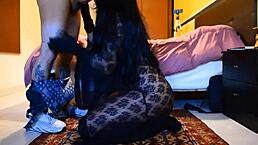 Arriesgada chupada polla con grandes tetas y cum.