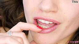 Super hot newcomer boldly displays sexy body in photoshoot