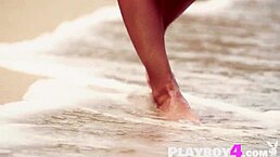 I’m obsessed with blonde milf Cara Mell’s sexy outdoor posing. Her body is just unreal!