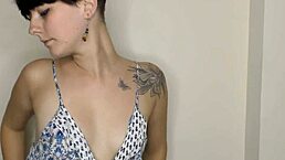 Big Tits Brunette Babe Cleans House in Downblouse