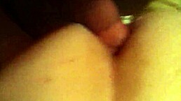 This chunky wife is losing control in an anal assfucking session. 😏