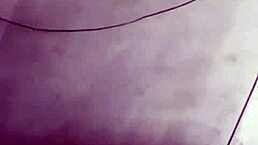 E Trang Nguyễn Shows Off Sexy Vietnamese Body on Bigo