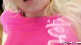 Peeonher daily routine shows pissing inside Czech blonde’s pussy