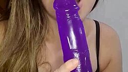 fantasia de corno com squirting e dildo 😍
