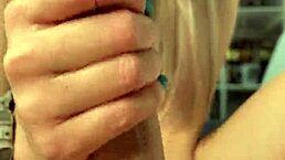 My girlfriend gave me a handjob close up on day 45