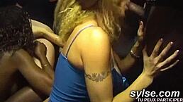 I watch lesbian teens on the beach, they kiss so good