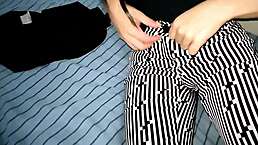 ela já veio com o plug anal e estava pronta pra dar o cuzinho