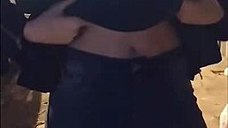 na rua gostosa bate uma em p�blico em live do instagram com peitos de fora buzinaram ao ver - melina bloom