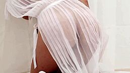 Innocent mormon lady submits to sucking big cock for cumshot!