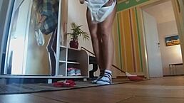 I’m Obsessed with Pranking Delivery Guy Using Butt Plug and No Panties