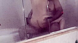 i'm eatin my latina friend's wet pussy in bathtube, surprise blowjob