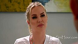 她给我狂野阴唇按摩 - Slimthick Vicc