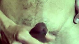 I play with my navel and cum solo