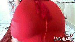 Casada se exibindo cheia de tesao com seu pau azul completo no xvideos red!