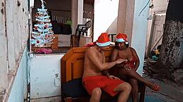 mamãe noela nana diaba gets a huge gift in her tight hole for christmas