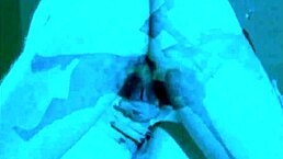 Digging into vintage taboo pussy outdoors