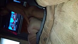 jsizzle is fucking his bitch alexis at the best friend's crib, so wild!