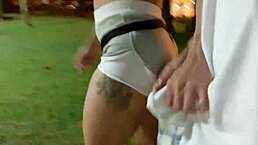 Fui na praia para gangbang e deu dogging completo