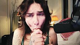 i give dildo blowjob as flowerava backstage