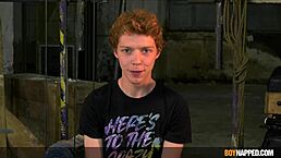 Twinks fucking for hung daddy 😈