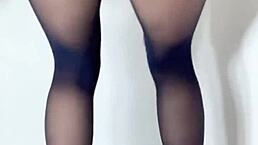 Before work, I masturbate my big wet pussy in front of the mirror