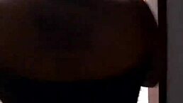 Fomos Alugar Uma Casa E Tive Que Dar Gostoso Para Os Donos Enquanto O Meu Marido Chupa A Minha Buceta