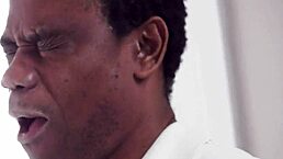 Nesty Loves Old Black Dick.