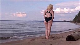 i'm charging at sea with my blonde