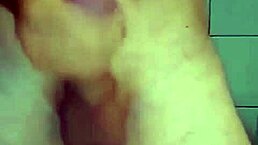 Hungarian Amateur Jerking Off Pleasantly in Solo European Video