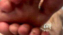 Look At These Sexy Little Feet And Ass!