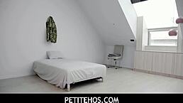 yo lika star, sergeant’s gonna drill you hard today!