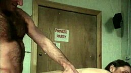 Unbelievable! Vintage Rockstar Groupie Banged Hard in Retro Doggy Scene!