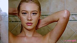 Gorgeous Blonde Model Showers With Sexy Body!