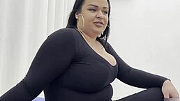 我是乌苏拉卧室舔吸大鸡巴啊好爽