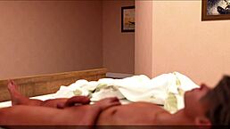 我的火辣继母让我第一次在3D动漫里高潮喷射