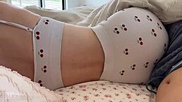 红发女友早上求内射，你懂的？