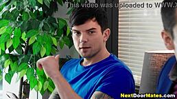 Gay pornstar convinces straight guy for bareback anal