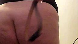 huge ass bbw shows off her curves.