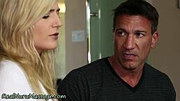 Kinky Masseuse Jizzing!