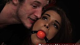 哇，德国18+少女高清色情被游客硬核支配超野！