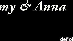 Does Lovable Sweetie Gape Slim Cunt?