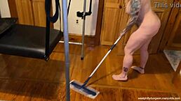 老骚奶奶体验潮吹高潮