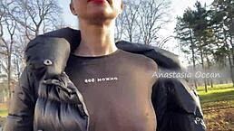 Beauty Flashes Big Boobs In Public Park!